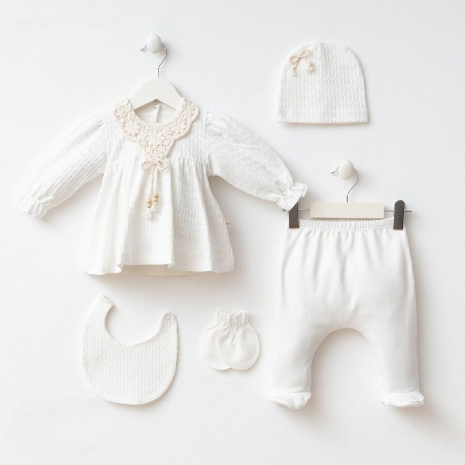 Pamuklu Kız 5'li Hastane Çıkışı