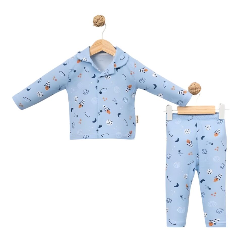 Erkek Bebek Gezegen Desenli Pamuklu Pijama Takımı – Önden Düğmeli 3-12 Ay